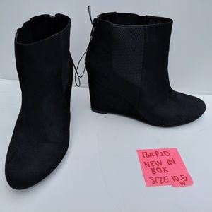 New Torrid Black Wedge Booties